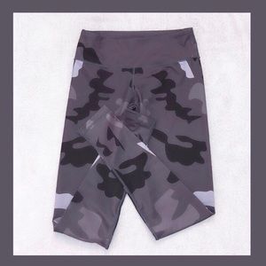 Camo leggings